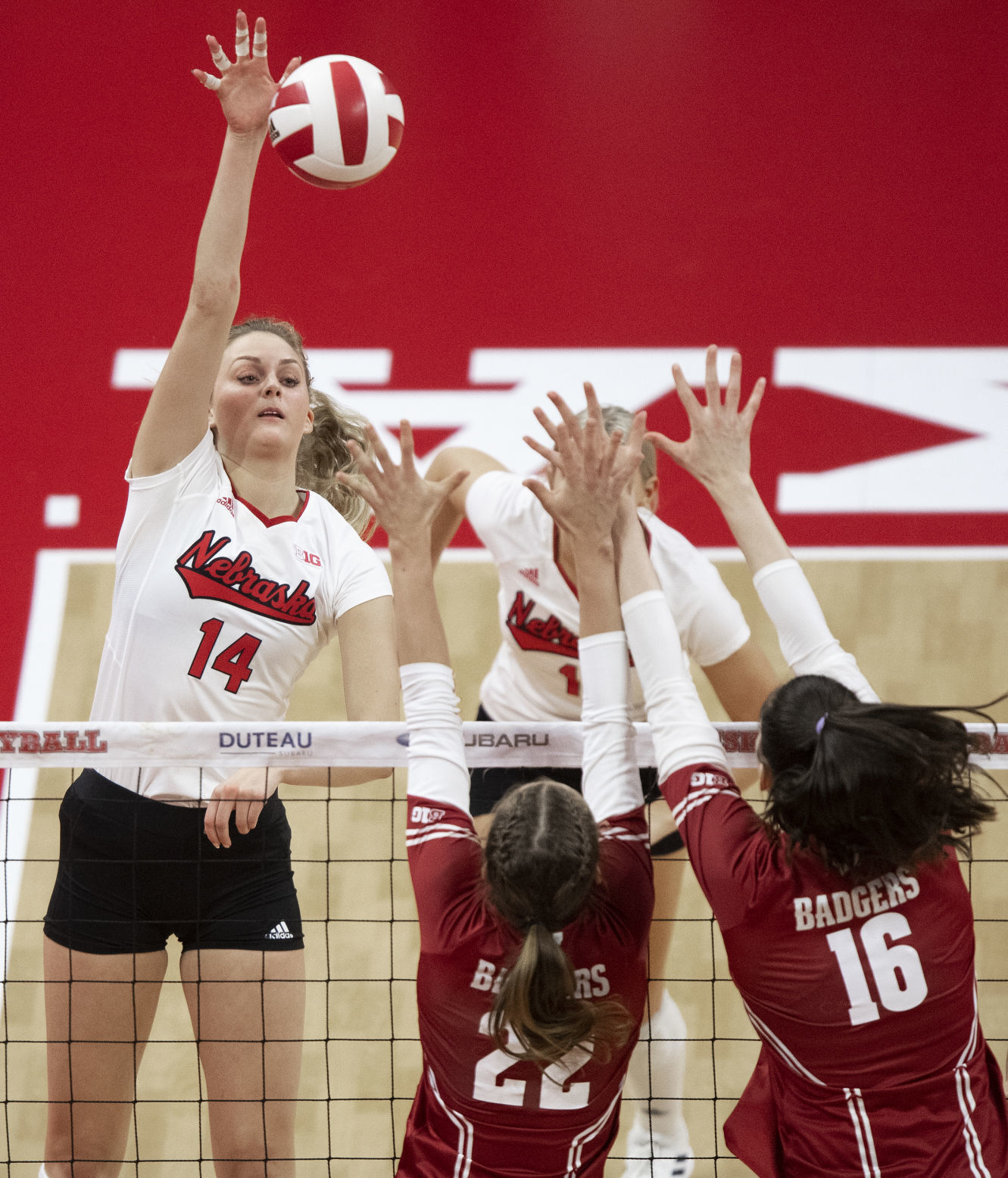 Wisconsin vs. Nebraska, 10.27